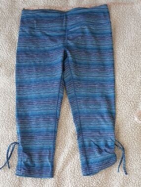 Moving Comfort Blue Multi-Striped Capri Leggings with Side Ties
